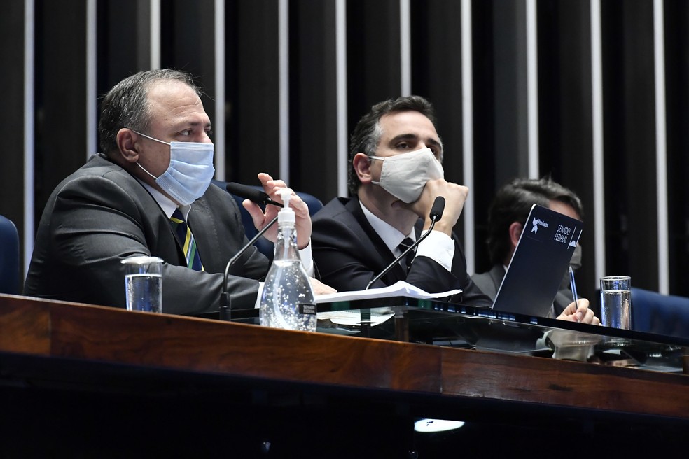 Fala de Pazuello no Senado amplia desgaste, mas governistas articulam para adiar CPI da Saúde